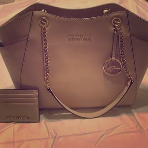 Michael Kors Purse w/ Wallet